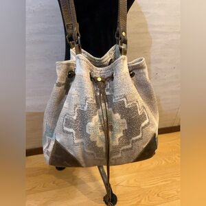 Myra Bag Temple Run Bucket Bag